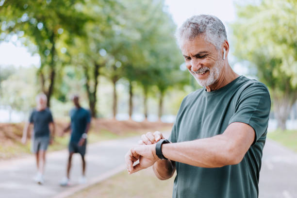  AI-assisted fitness and smart gym experience via Lumolog app