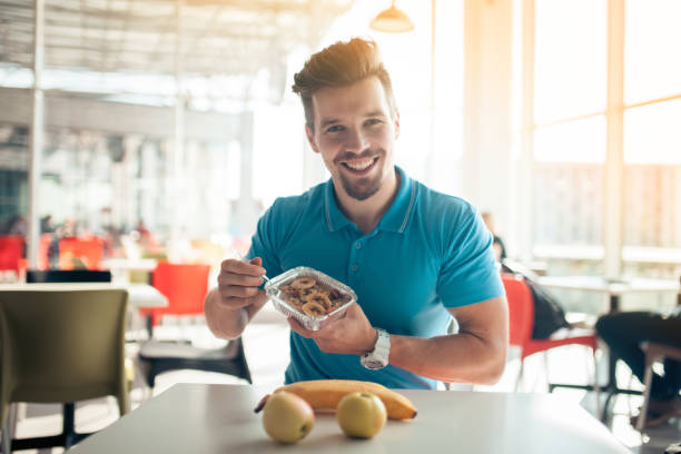 istockphoto 987402570 612x612 1 Healthy habits supported by in-house nutrition coaching at Lumolog